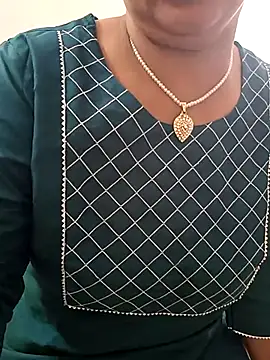 Snapshot of angel_ridhi chatting on 12, 9, 2025 angel ridhi online show from 12, 9, 2025