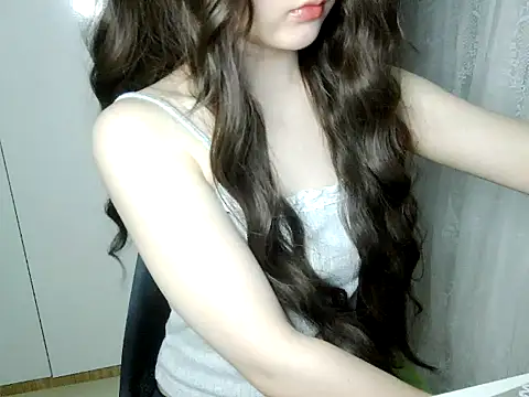 Snapshot of Annabelle-e chatting on 25, 5, 2026 Annabelle-e online show from 25, 5, 2026