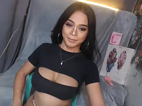 SerenityFoxx online show from 17, 11, 2025