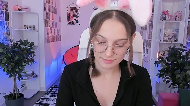 JenniferKiim online show from 1, 11, 2025