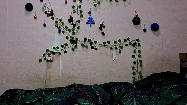  kikiclark   online show from 18, 1, 2026