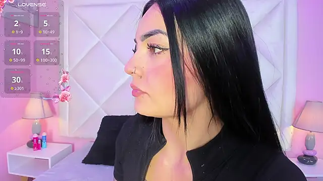 Miaa Smithh   online show from 7, 4, 2026