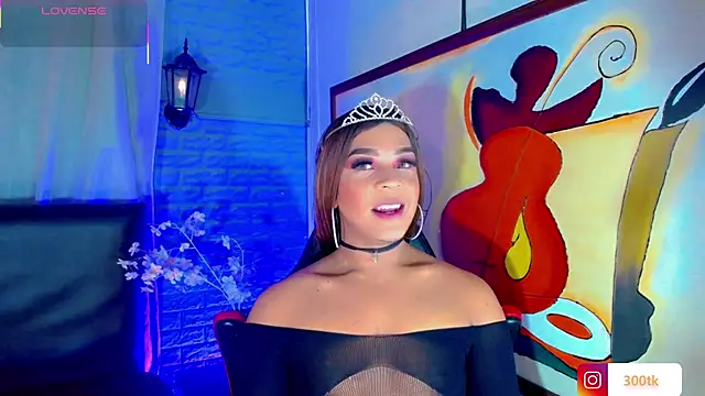 Snapshot of Cristal_Villael chatting on 12, 10, 2025 Cristal Villael online show from 12, 10, 2025