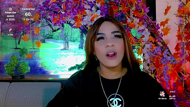 Snapshot of Cristal_Villael chatting on 11, 11, 2025 Cristal Villael online show from 11, 11, 2025