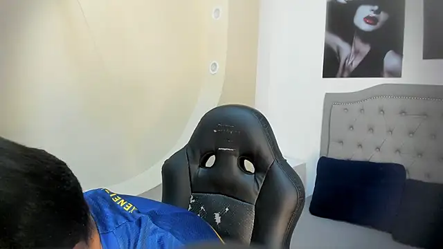 andre blow online show from 25, 10, 2025