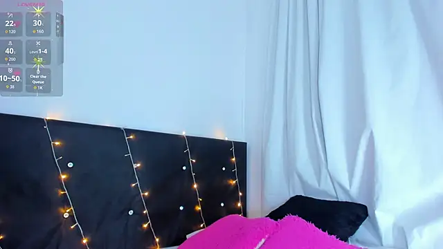 Snapshot of Danaa_moore_ chatting on 12, 10, 2025 Danaa moore online show from 12, 10, 2025