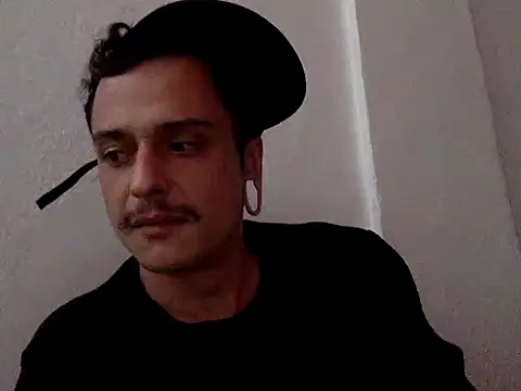 Snapshot of chrisalmeid_ chatting on 24, 9, 2025 chrisalmeid online show from 24, 9, 2025