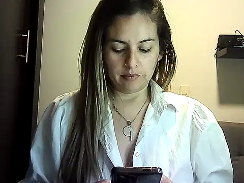 Snapshot of Valery__Rouse_ chatting on 30, 4, 2026 Valery Rouse online show from 30, 4, 2026