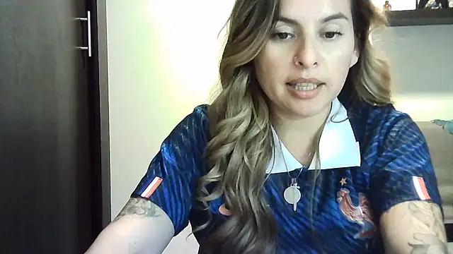 Snapshot of Valery__Rouse_ chatting on 17, 6, 2026 Valery Rouse online show from 17, 6, 2026