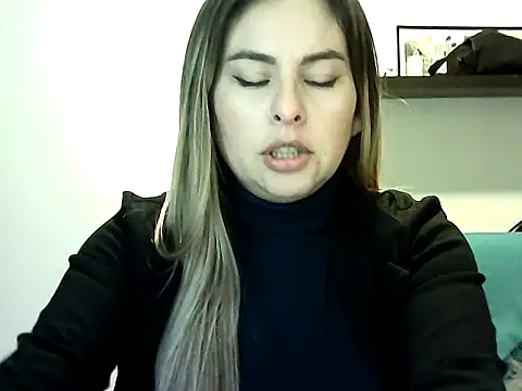 Snapshot of Valery__Rouse_ chatting on 15, 7, 2026 Valery Rouse online show from 15, 7, 2026