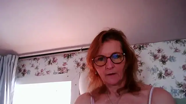 Snapshot of Valinella chatting on 9, 2, 2026 Valinella online show from 9, 2, 2026