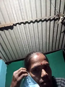 Snapshot of Hot-honi chatting on 3, 11, 2025 Hot-honi online show from 3, 11, 2025