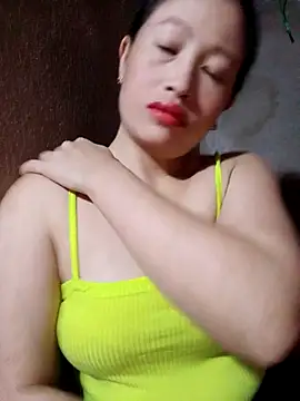 Snapshot of VanGau031694 chatting on 13, 10, 2025 VanGau031694 online show from 13, 10, 2025