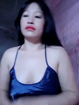 Snapshot of VanGau031694 chatting on 19, 10, 2025 VanGau031694 online show from 19, 10, 2025