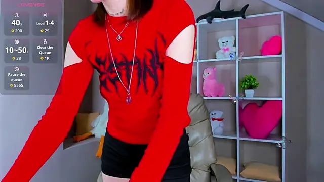 Lynn Martin online show from 14, 12, 2025