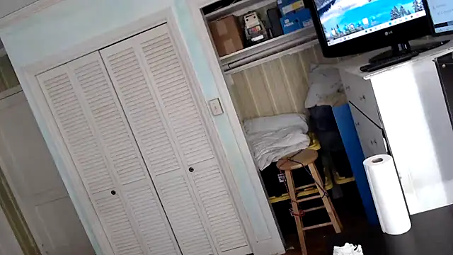 Snapshot of bullmusclejoe chatting on 24, 11, 2025 bullmusclejoe online show from 24, 11, 2025