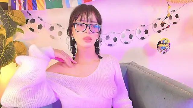 Snapshot of Sweet_1Angel chatting on 27, 6, 2026 Sweet 1Angel online show from 27, 6, 2026