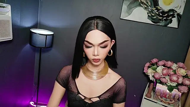 Snapshot of BelindaAbundance chatting on 22, 11, 2025 BelindaAbundance online show from 22, 11, 2025