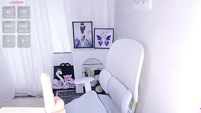 Scarlett-oracle online show from 4, 12, 2025