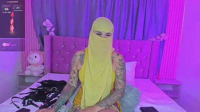 Nayla-Mouna online show from 16, 4, 2026