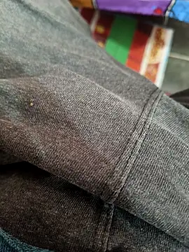 Snapshot of Deshi_hot_boy chatting on 16, 9, 2025 Deshi hot boy online show from 16, 9, 2025