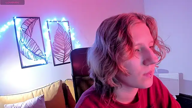 Hailey Foxy online show from 4, 11, 2025