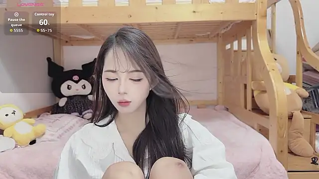 Sue101010 online show from 24, 9, 2025