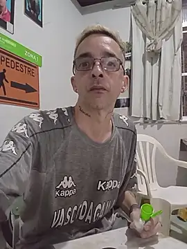 dinho carioca online show from 12, 4, 2026