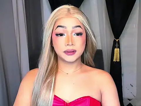 Snapshot of WenceSmith chatting on 9, 10, 2025 WenceSmith online show from 9, 10, 2025