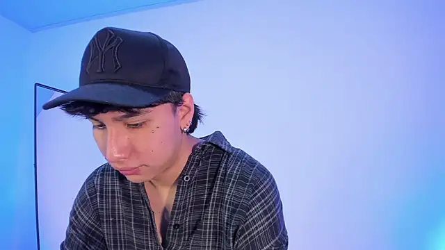 Snapshot of AngelFlexxx chatting on 10, 9, 2025 AngelFlexxx online show from 10, 9, 2025