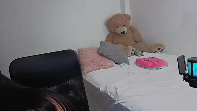 valerihouse online show from 3, 4, 2026