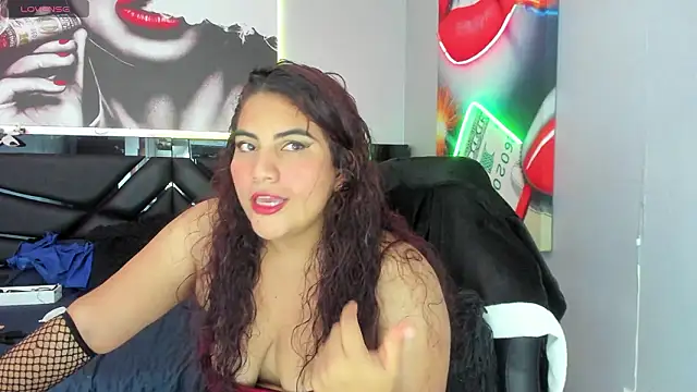 Snapshot of Sara_Bdsm_ chatting on 25, 2, 2026 Sara Bdsm online show from 25, 2, 2026