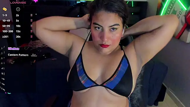 Snapshot of Sara_Bdsm_ chatting on 25, 4, 2026 Sara Bdsm online show from 25, 4, 2026
