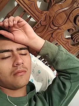 Snapshot of -mrpaul chatting on 1, 10, 2025 -mrpaul online show from 1, 10, 2025