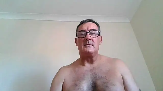 Snapshot of goldenman59 chatting on 11, 9, 2025 goldenman59 online show from 11, 9, 2025