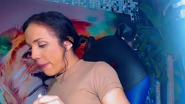 Cristal Gem1 online show from 2, 12, 2025