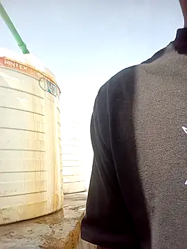 monster 33 online show from 25, 4, 2026