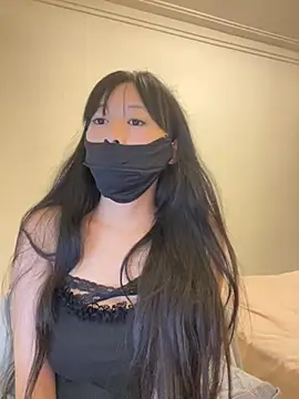 Snapshot of Minnie-2025 chatting on 13, 6, 2026 Minnie-2025 online show from 13, 6, 2026