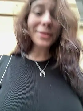 Mimiumuy online show from 7, 10, 2025