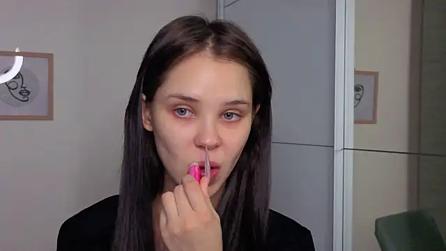 slyshypie online show from 1, 12, 2025