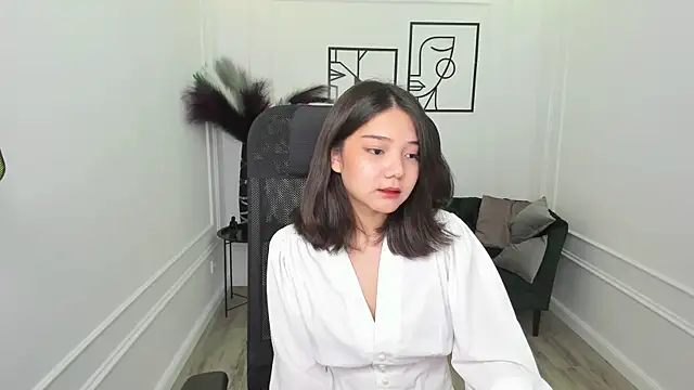 Snapshot of ElliVensda chatting on 24, 9, 2025 ElliVensda online show from 24, 9, 2025