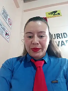Snapshot of Hannah-colx chatting on 5, 5, 2026 Hannah-colx online show from 5, 5, 2026