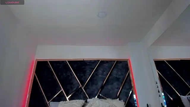 SusanaHenao online show from 28, 11, 2025