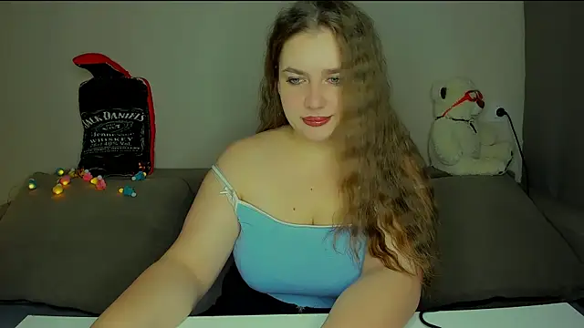 Snapshot of yourgem__ chatting on 5, 12, 2025 yourgem online show from 5, 12, 2025