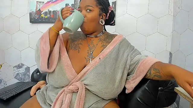 Anaa Fuentess online show from 22, 10, 2025