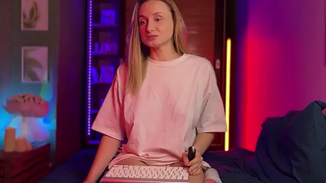 Snapshot of LovaMay chatting on 22, 2, 2026 LovaMay online show from 22, 2, 2026