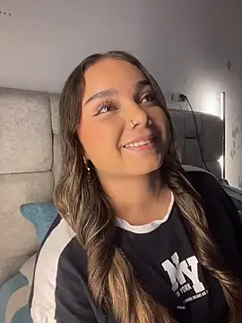 AnnyLopezzz  online show from 24, 3, 2026