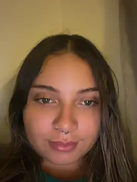 AnnyLopezzz  online show from 8, 4, 2026