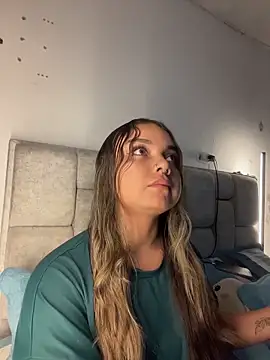 AnnyLopezzz  online show from 14, 4, 2026