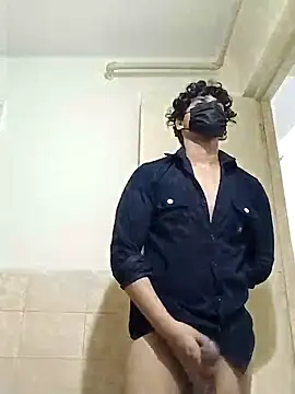 Snapshot of Goodmens5 chatting on 8, 9, 2025 Goodmens5 online show from 8, 9, 2025